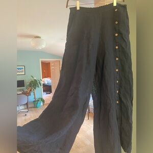 Navy linen flowy pants from Italy